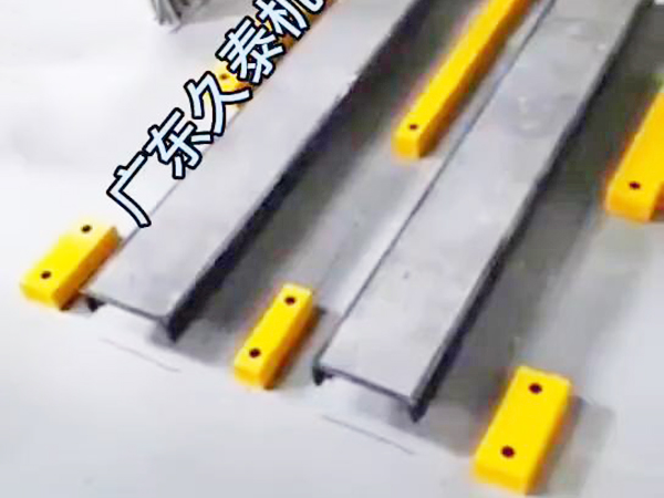 往复式提升机（伸缩货...