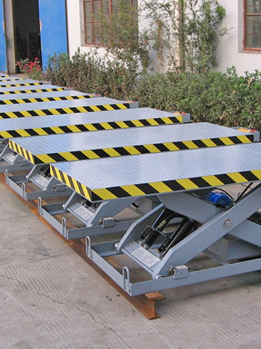 剪叉式液压升降平台