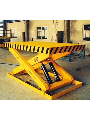 剪叉式液压升降平台